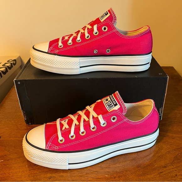 CONVERSE Women’s Chuck Taylor All Star Cerise Pink Platform Low Sneakers - Picture 10 of 10